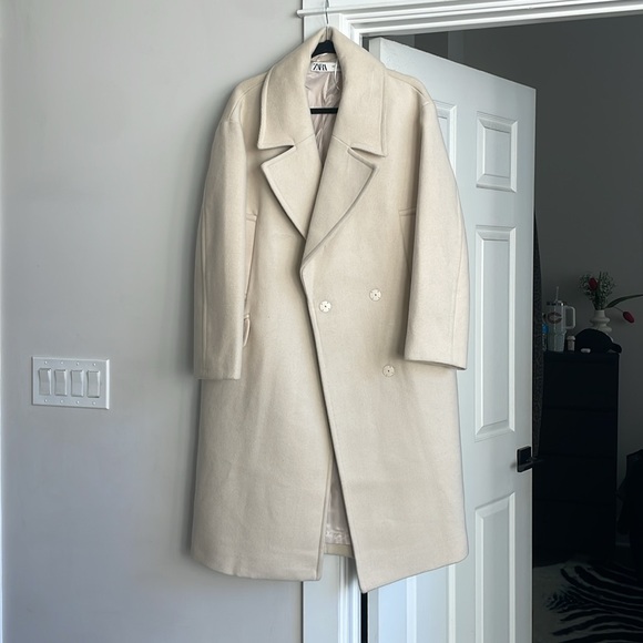 Gorgeous NWT Zara wool coat!! - Picture 4 of 6